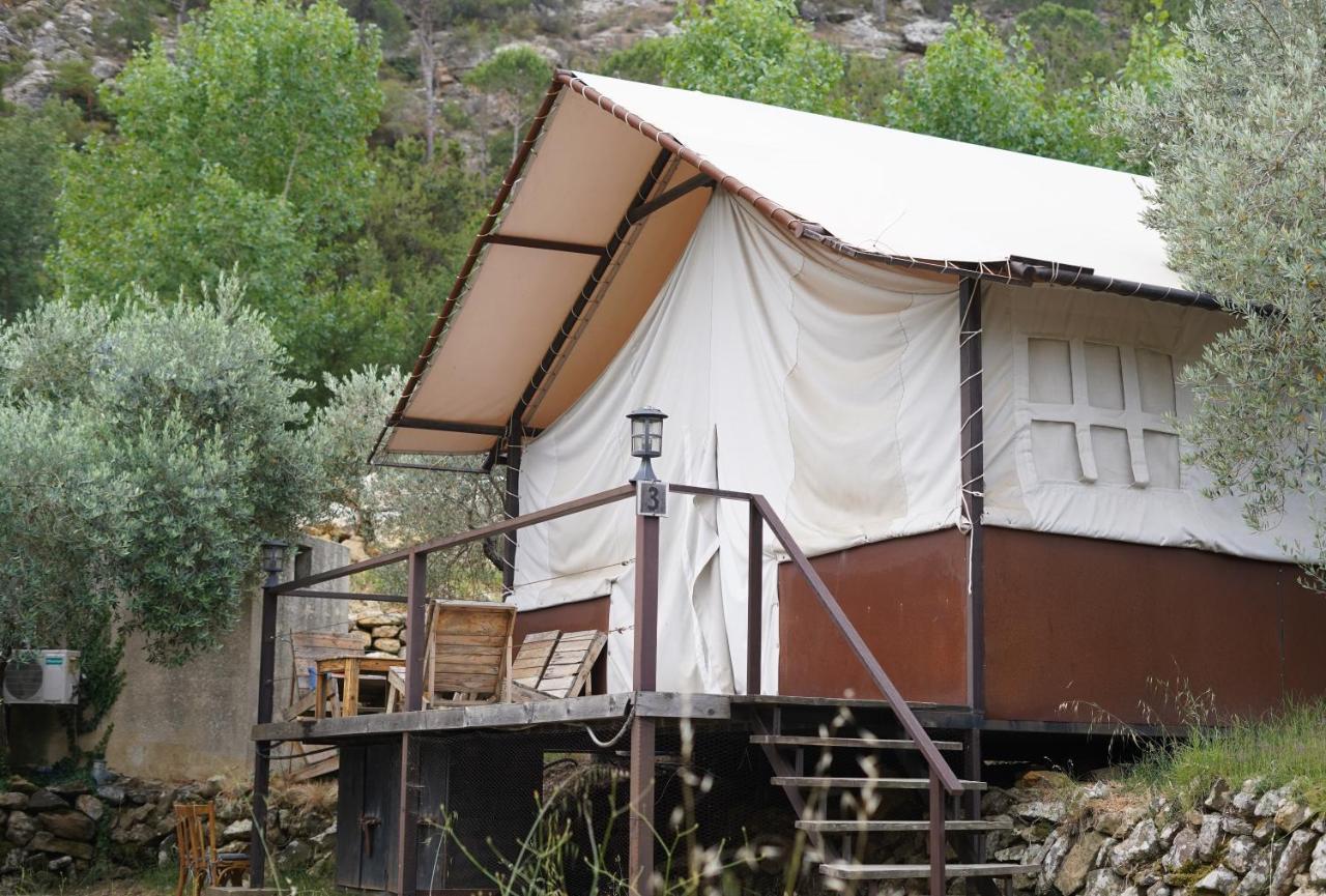 Jezzîne 블루 제이 밸리 B&B 외부 사진
