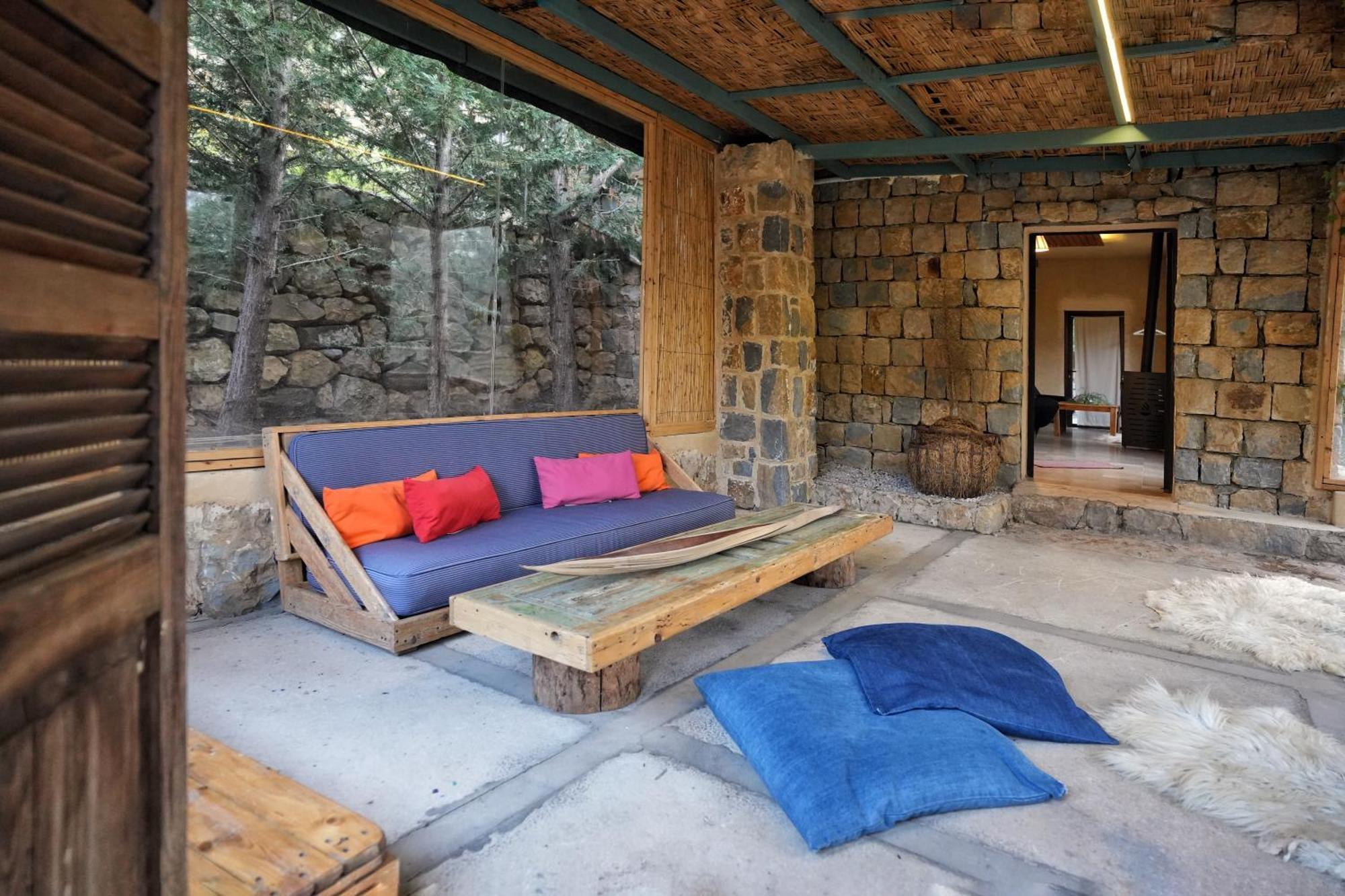Jezzîne 블루 제이 밸리 B&B 외부 사진