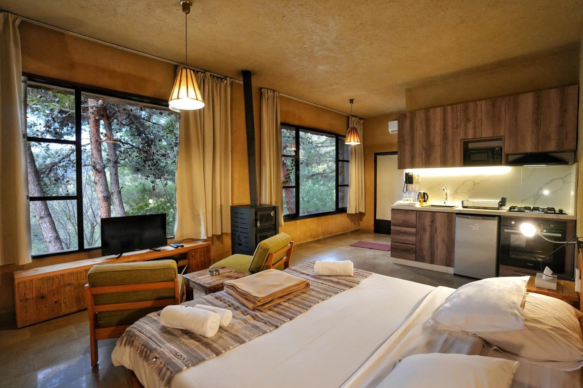 Jezzîne 블루 제이 밸리 B&B 외부 사진